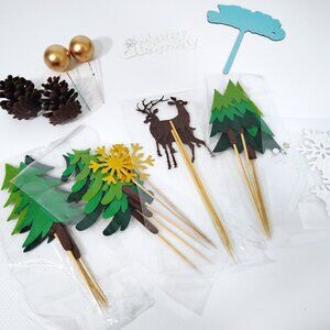Christmas Cake Cupcake Decorations Reindeer Pine Trees Pine Cones Snowflakes NEW